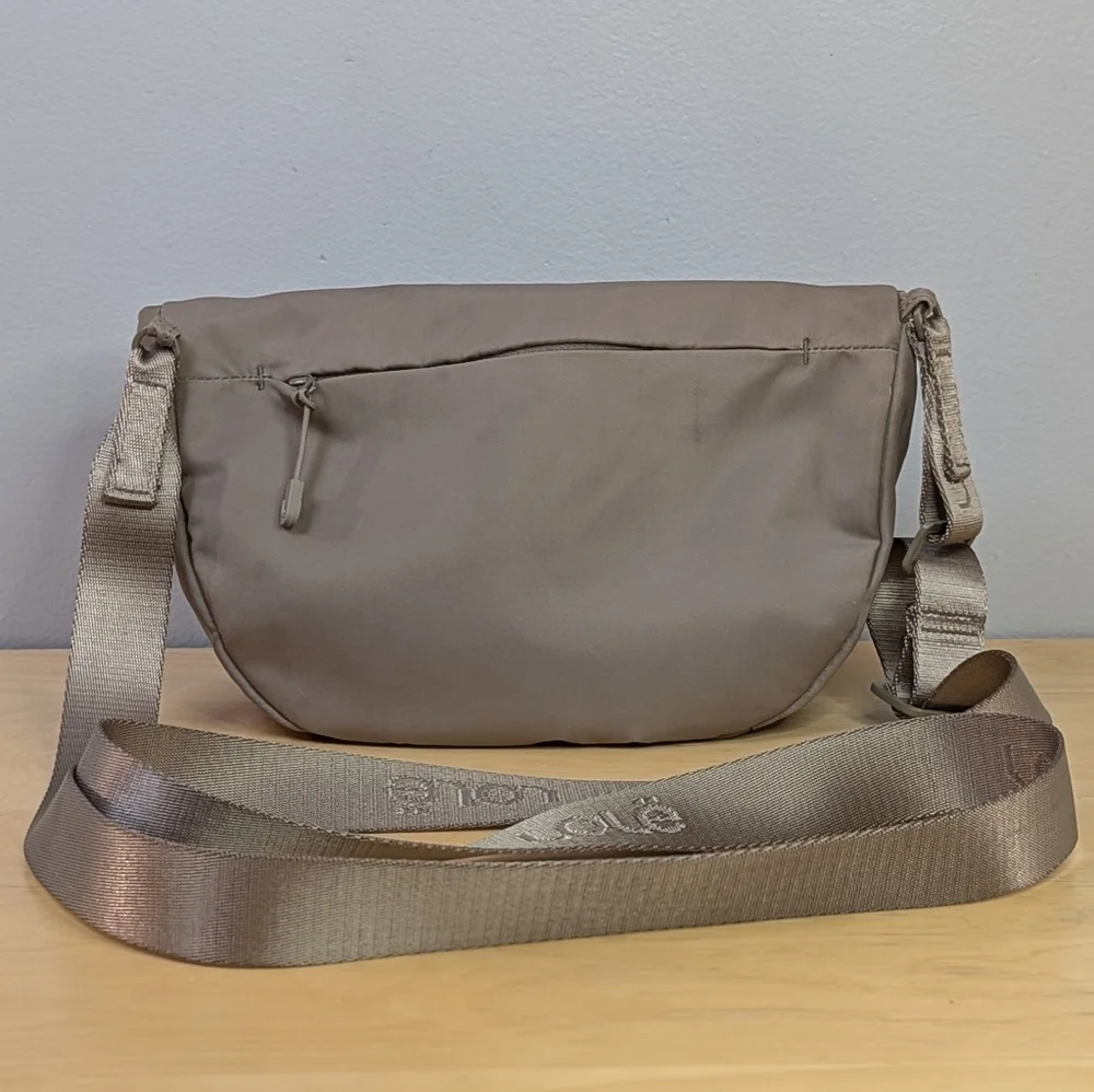 Lolë | Lole Lily Nylon Crossbody Fold-over Crescent Bag, Beige / Taupe - Picture 6 of 16